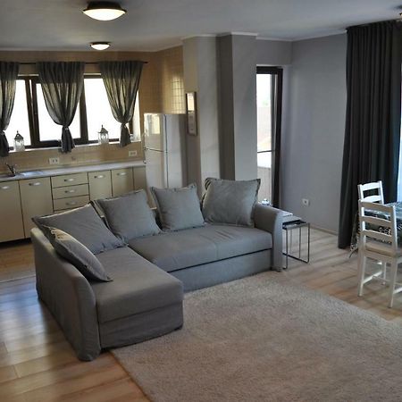 Sleep & Fly Apartment Otopeni Exterior photo