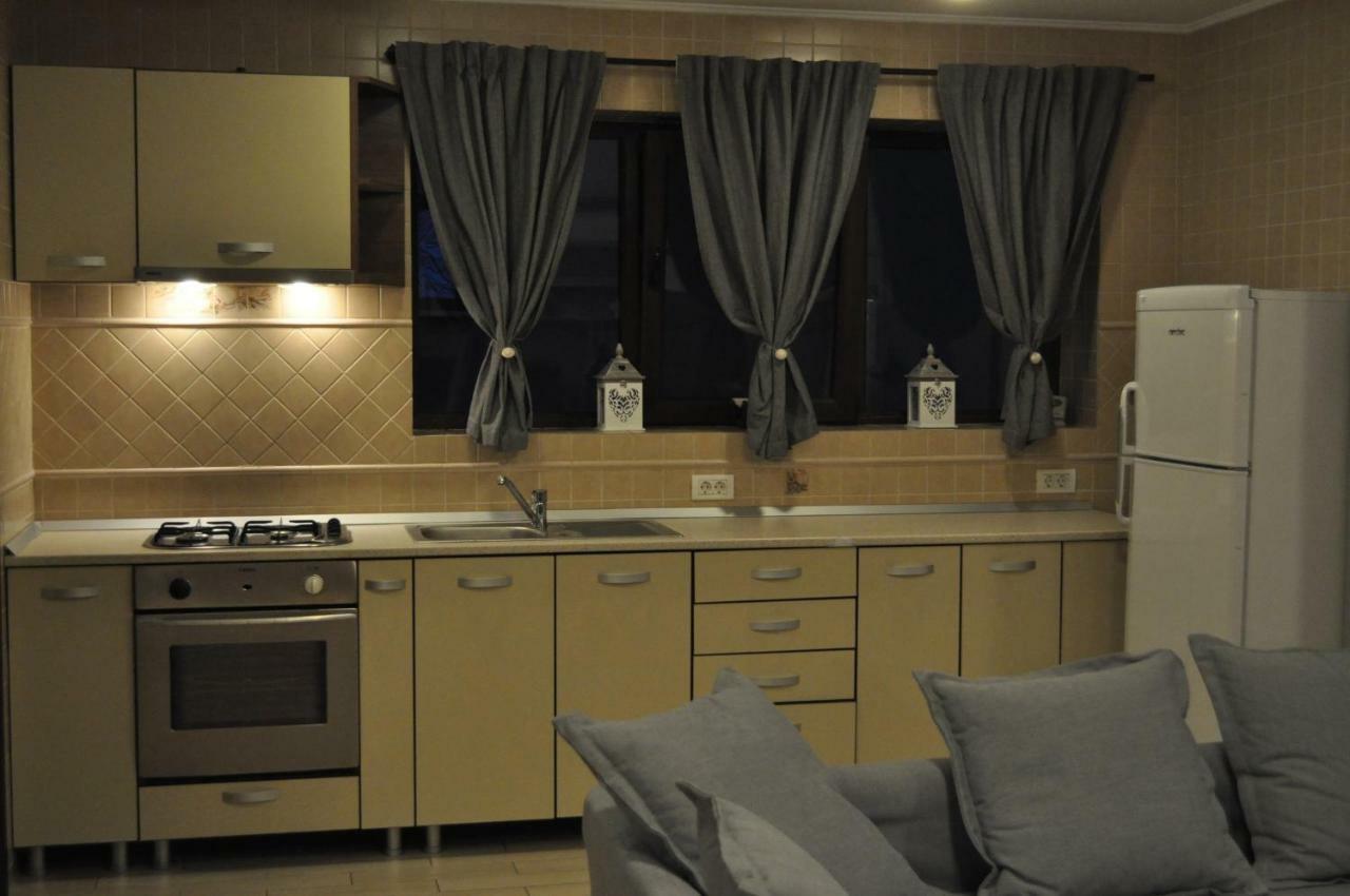 Sleep & Fly Apartment Otopeni Exterior photo