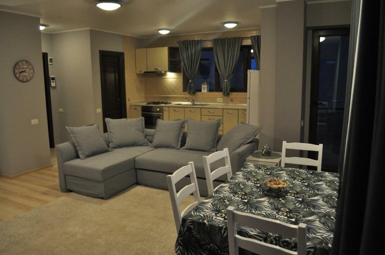Sleep & Fly Apartment Otopeni Exterior photo